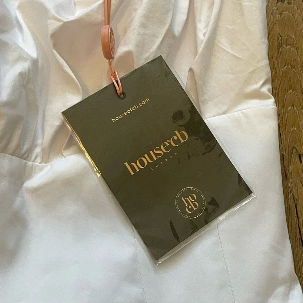 ✨SOLD✨ House of CB “Le Puff” Dress in White - Picture 9 of 9